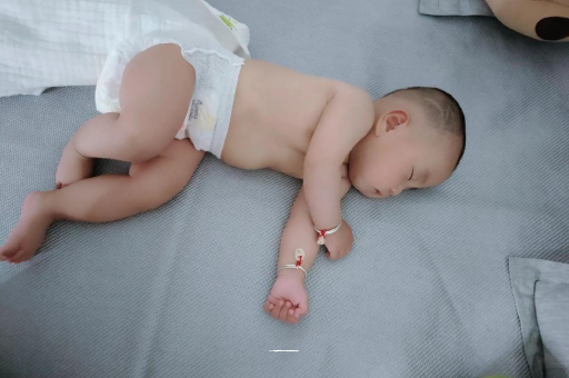 营口宝宝呼吸道感染发烧